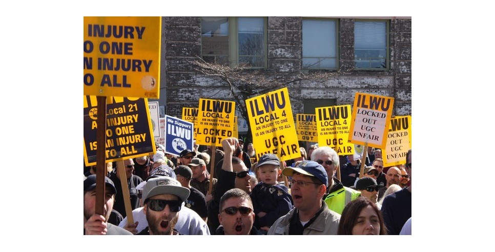 ILWU demonstrators at the Vancouver, Washington, 2013–2014 lockout in the Northwest grain industry. Credit: Dawn DesBrisay. ILWU demonstrators at the Vancouver, Washington, 2013–2014 lockout in the Northwest grain industry. Credit: Dawn DesBrisay.